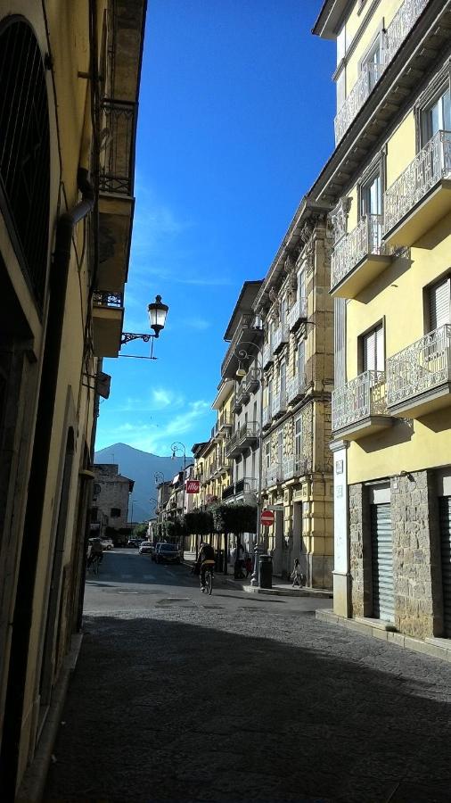 Casa Vacanze The Flea'S Home Fondi Εξωτερικό φωτογραφία
